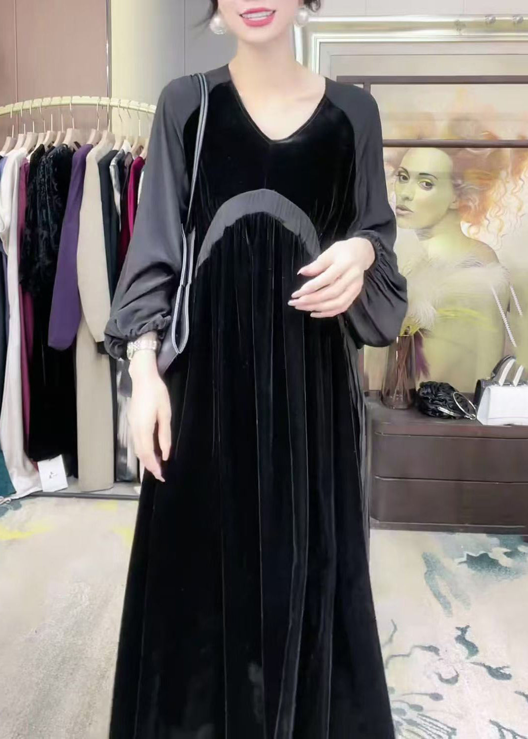 Beautifully Crafted Dress in a Classic Style