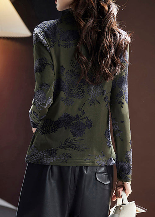 Polished Top with an Effortless Classic Look
