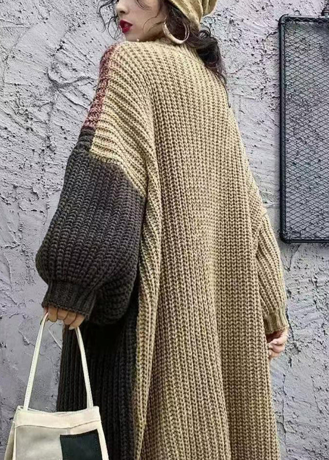 Classic Vintage Sweater with a Flattering Fit