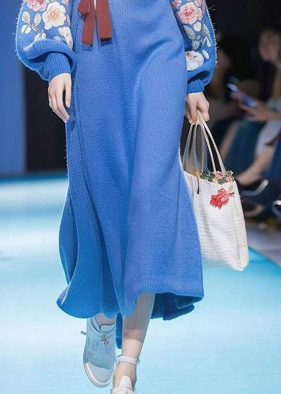 Classic Vintage Sweater with a Flattering Fit