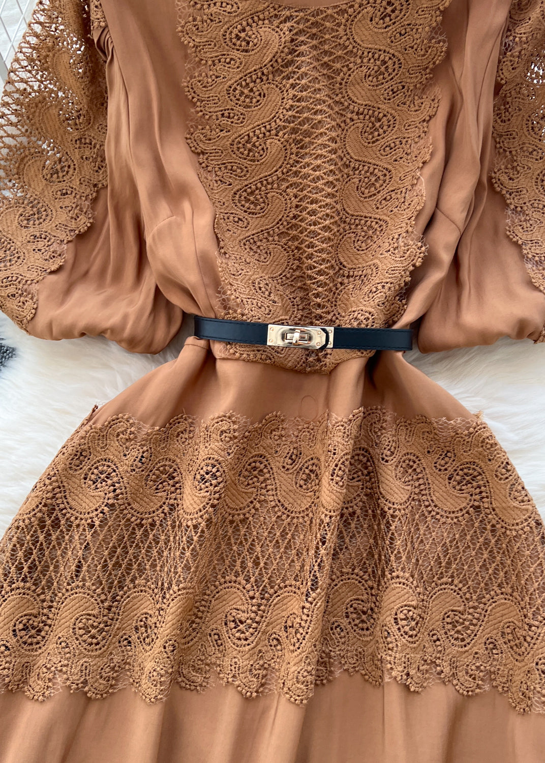 Classic Vintage Dress with a Flattering Fit
