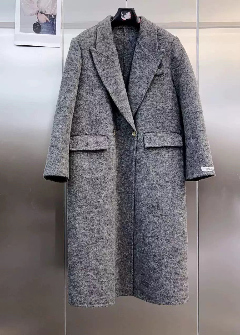 Elegantly Styled Coat for Everyday Wear