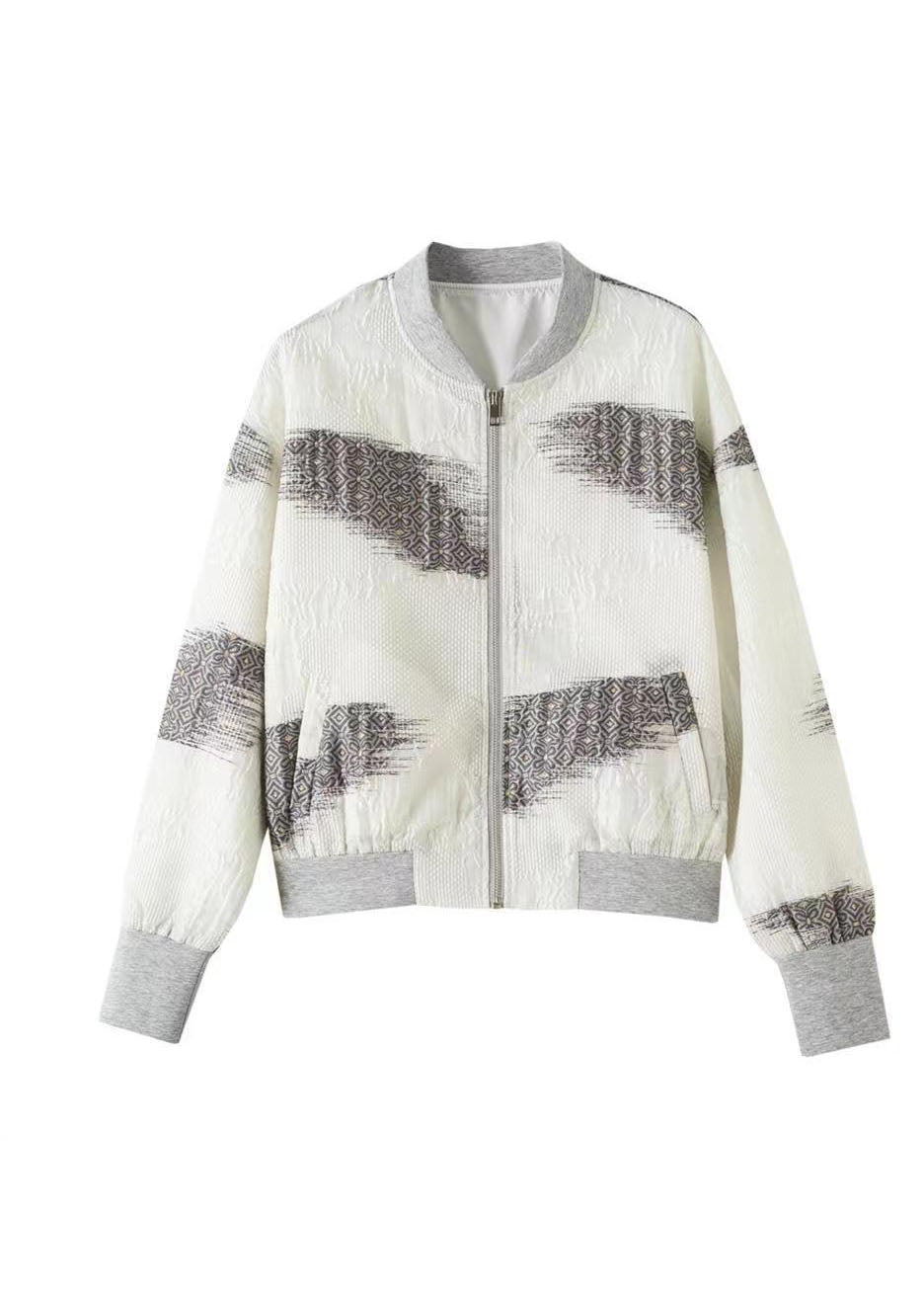Elegantly Styled Jacket for Everyday Wear