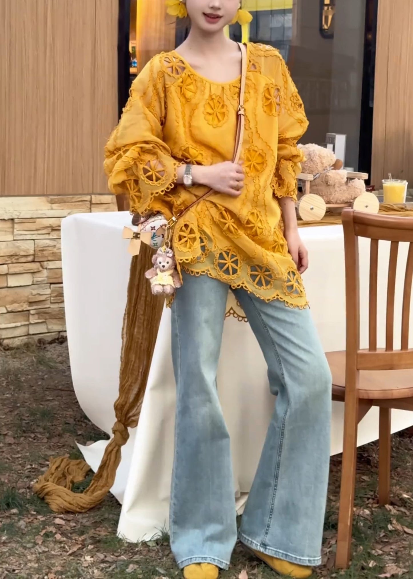 Sophisticated Blouse with a Clean Classic Look