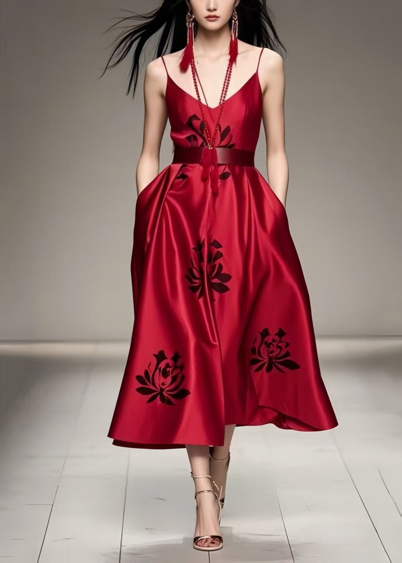 Well Tailored Dress with a Graceful Silhouette