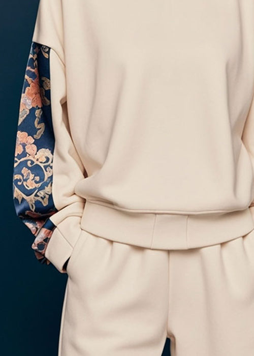 Effortlessly Elegant Shirt with a Timeless Design