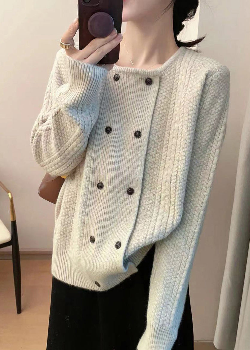 Sophisticated Top with a Clean Classic Look