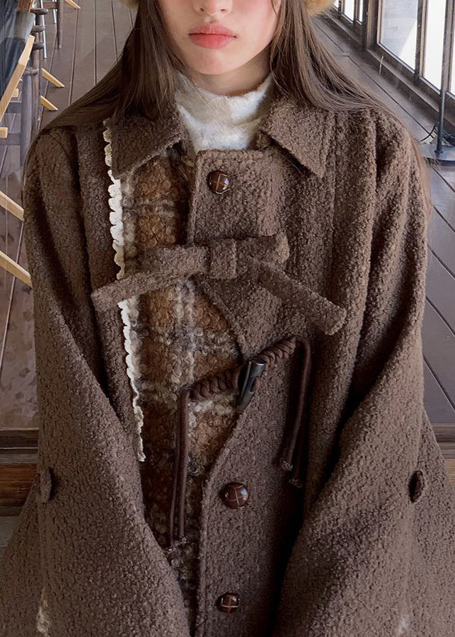 Well Tailored Coat with a Graceful Silhouette