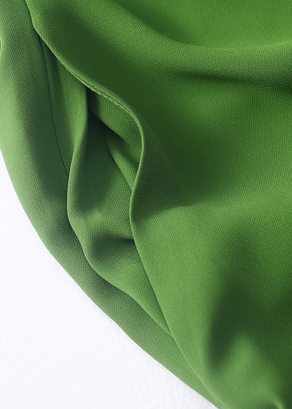 Effortlessly Elegant Garment with a Timeless Design