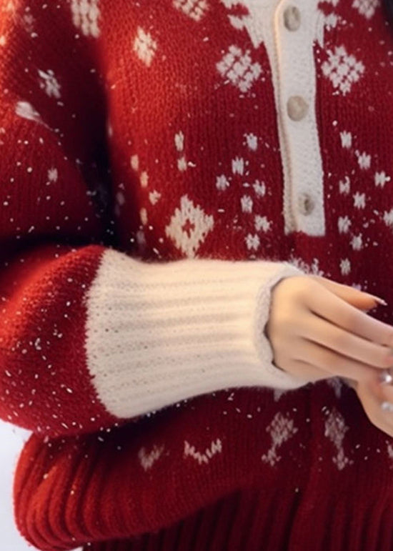 Effortlessly Elegant Sweater with a Timeless Design