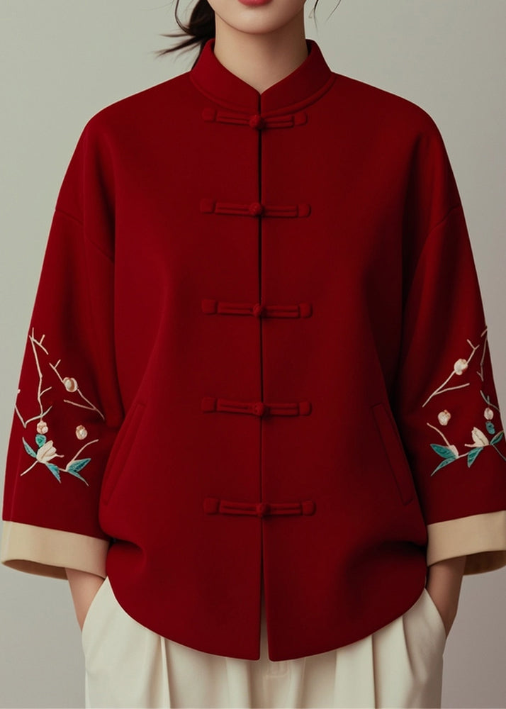 Beautifully Finished Coat in a Timeless Design