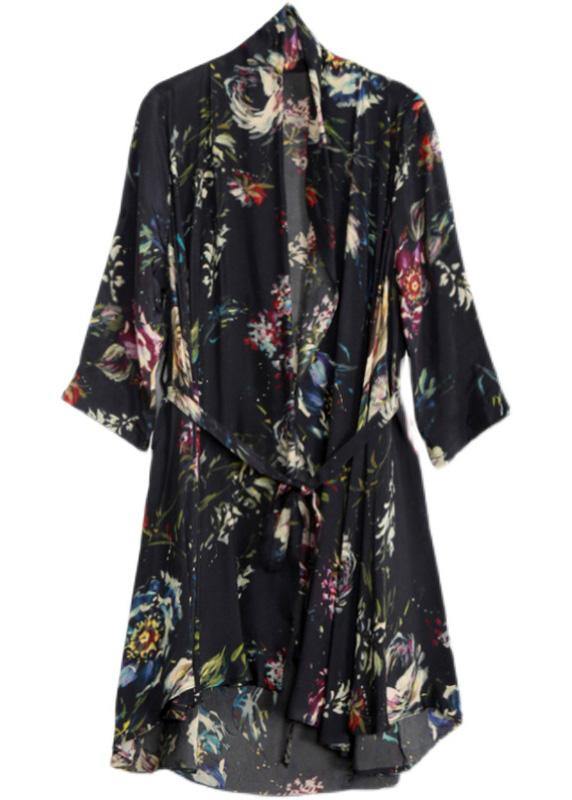 Elegantly Styled Coat for Everyday Wear