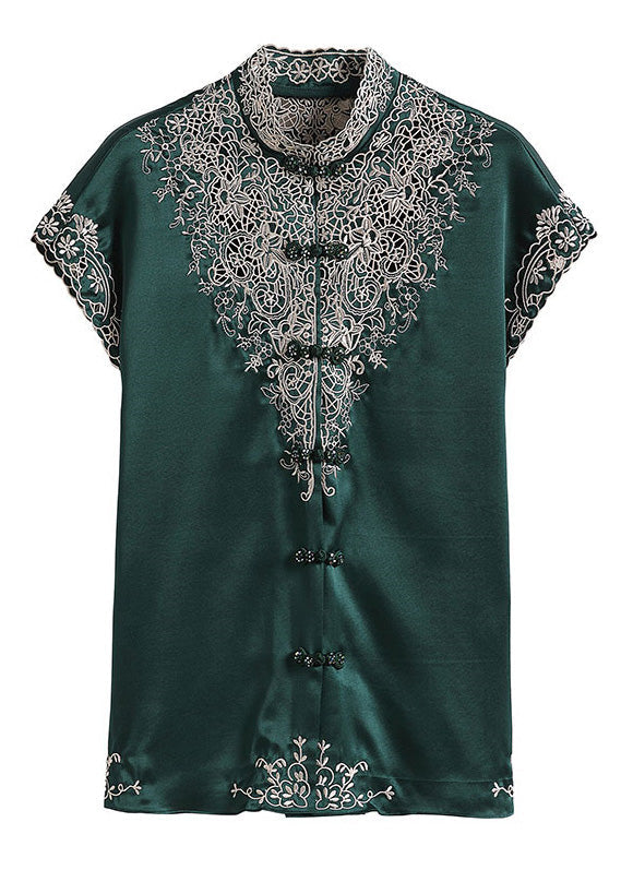 Polished Top with an Effortless Classic Look