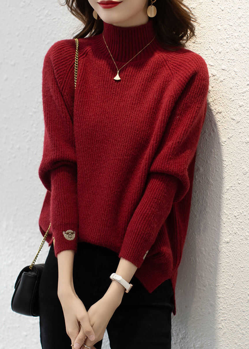 Well Tailored Sweater with a Graceful Silhouette