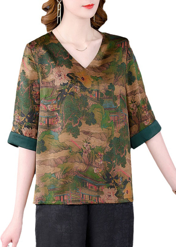 A Vintage Style Top with Delicate Timeless Details