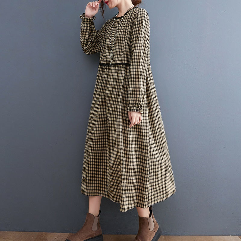 A Vintage Style Dress with Delicate Timeless Details