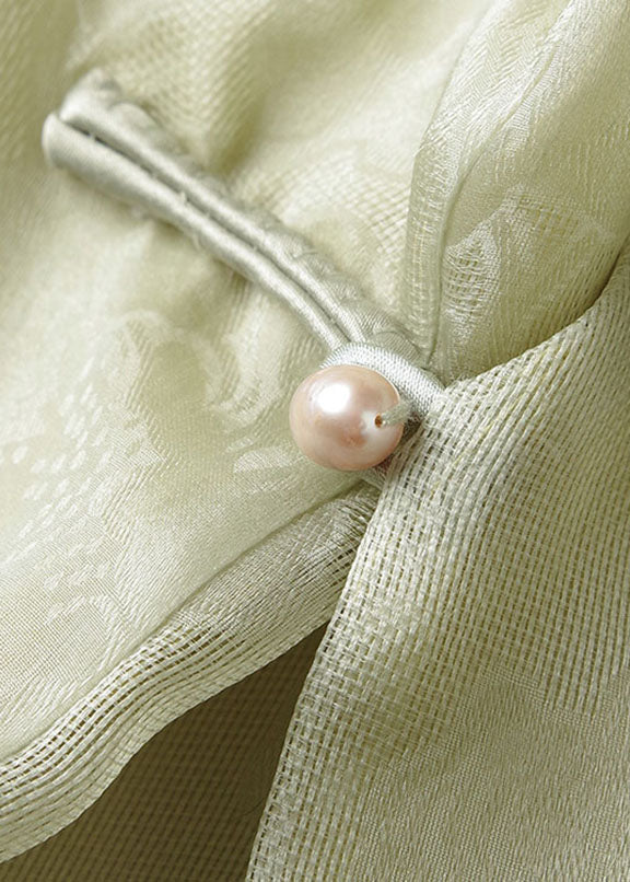 Gracefully Styled Shirt for Any Occasion