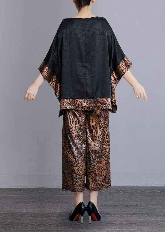 Effortlessly Elegant Garment with a Timeless Design