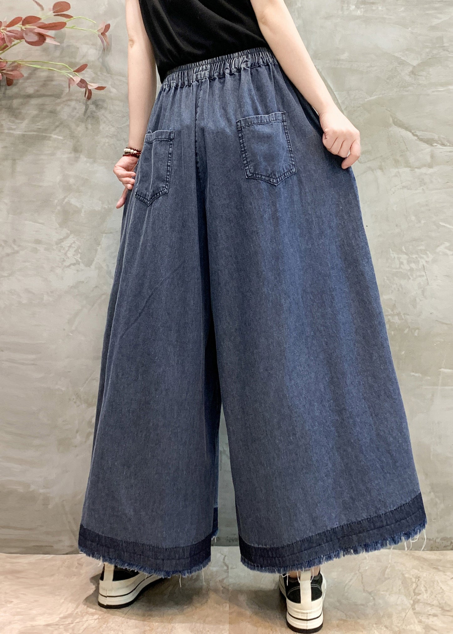 Elegantly Styled Pants for Everyday Wear
