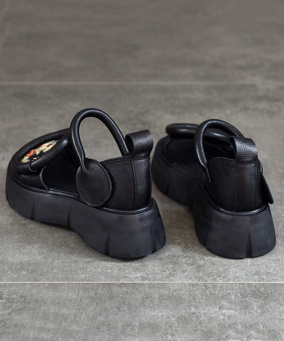 Graceful Orthopedic Sandals for Modern Look