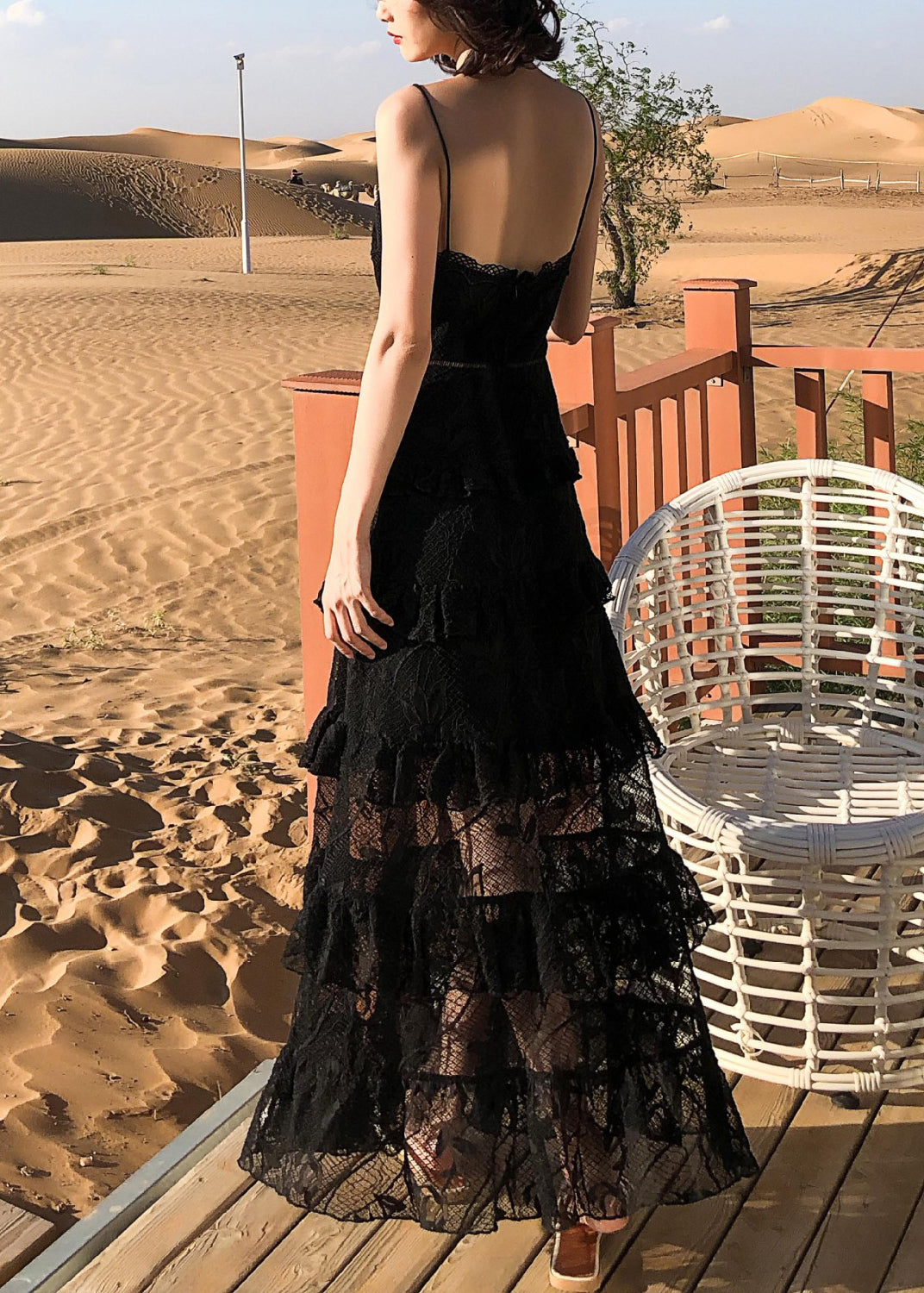 Effortlessly Elegant Dress with a Timeless Design