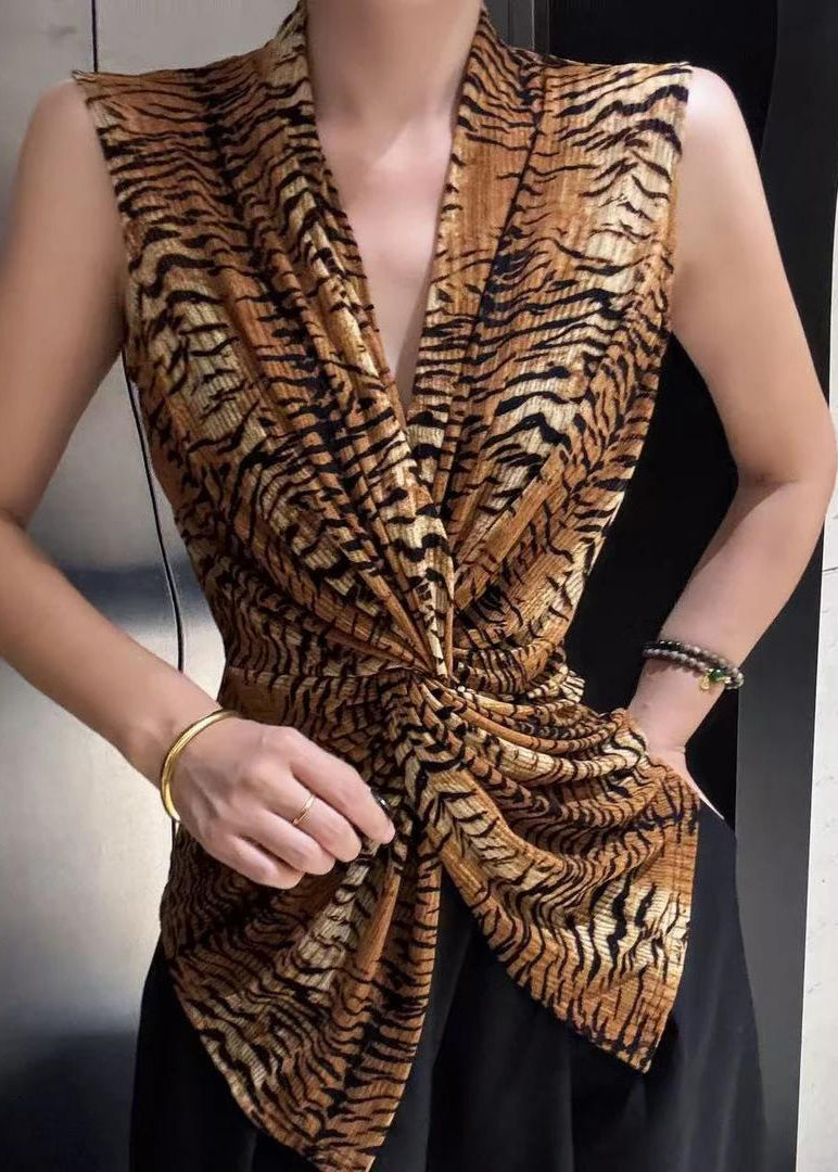 Gracefully Styled Garment for Any Occasion