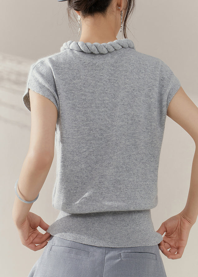 Classic Vintage Sweater with a Flattering Fit