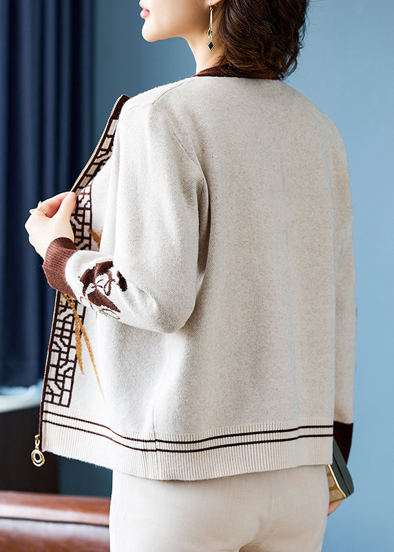 Well Tailored Coat with a Graceful Silhouette