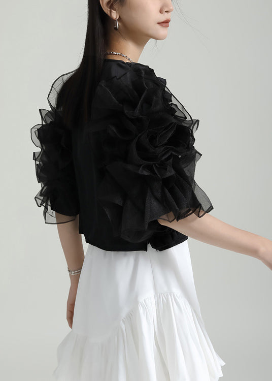 Sophisticated Blouse with a Clean Classic Look