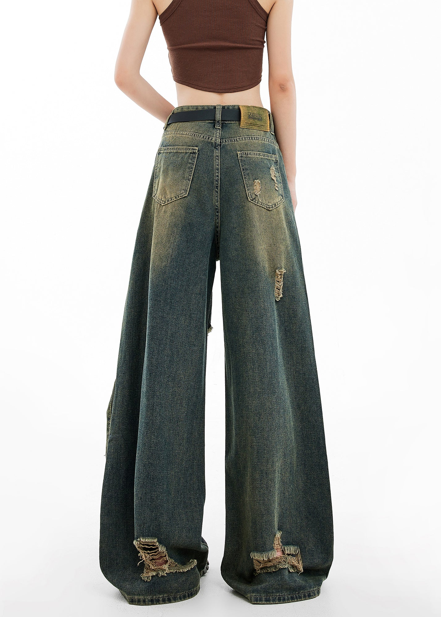 Sophisticated Pants with a Clean Classic Look