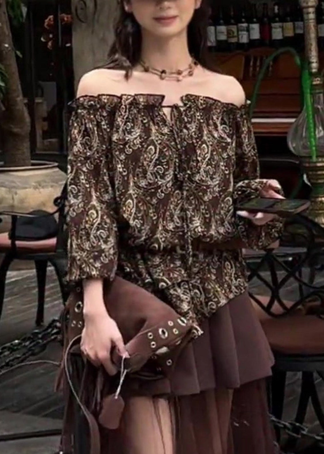 Well Tailored Blouse with a Graceful Silhouette