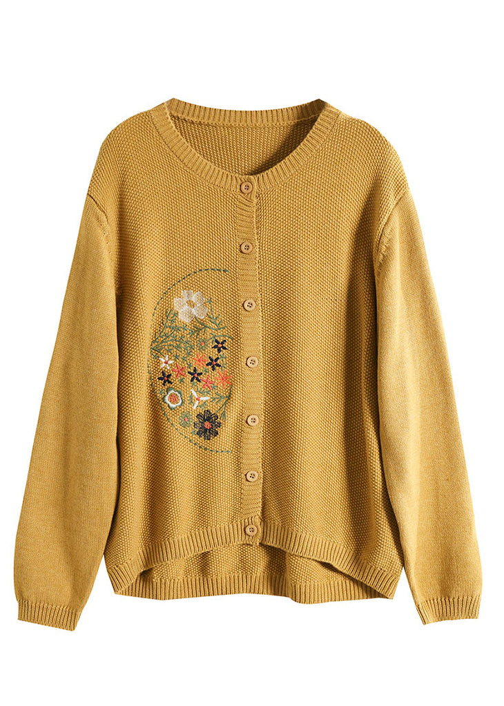 A Vintage Style Coat with Delicate Timeless Details