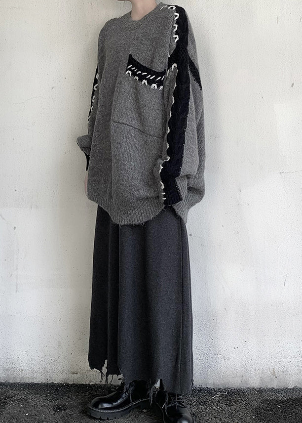 Well Tailored Sweater with a Graceful Silhouette