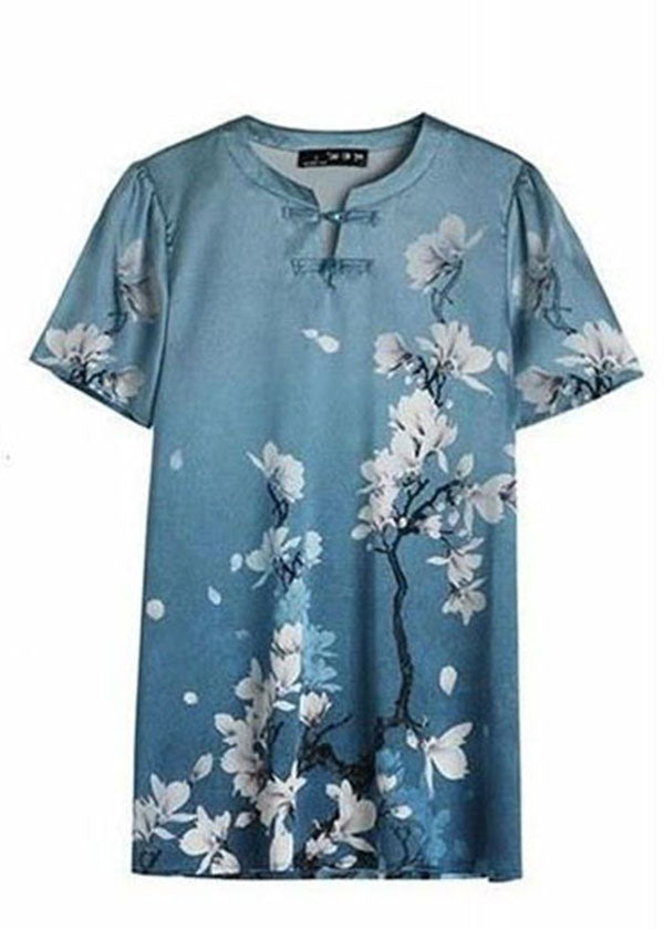 A Vintage Style Top with Delicate Timeless Details