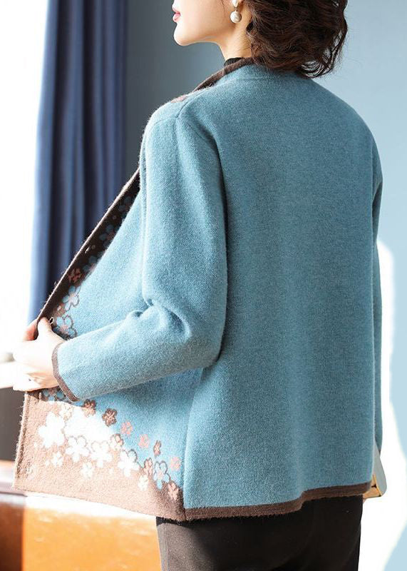 A Vintage Style Coat with Delicate Timeless Details