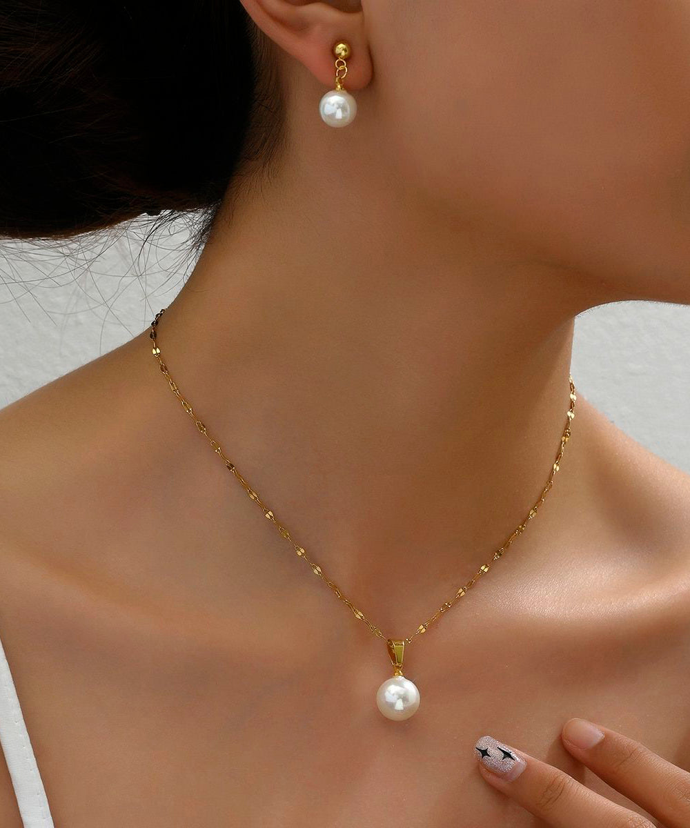 Stunning Gold Set for Daily Wear