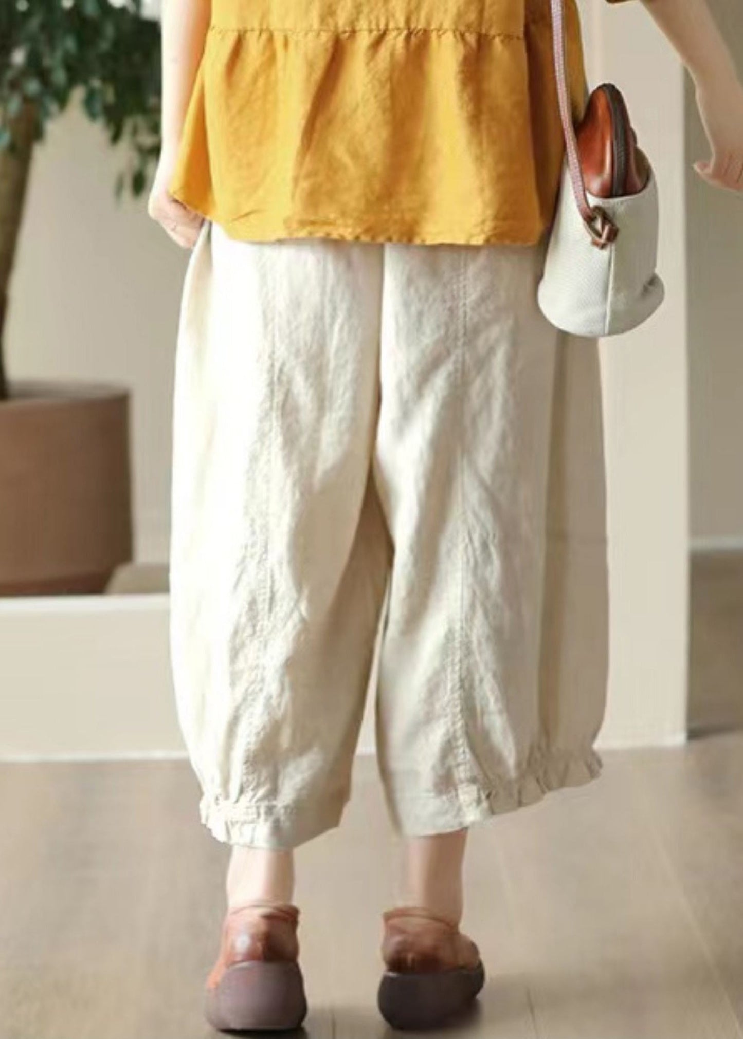Classic Vintage Pants with a Flattering Fit