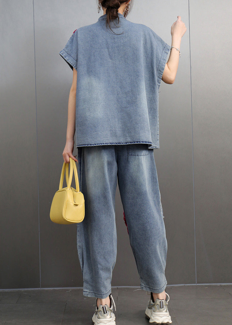 Classic Vintage Shirt with a Flattering Fit