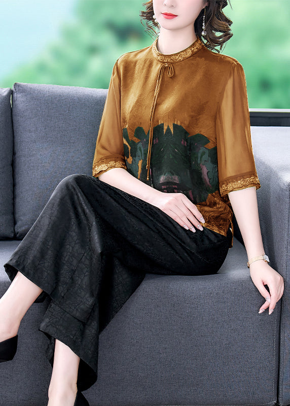 Classic Vintage Pants with a Flattering Fit