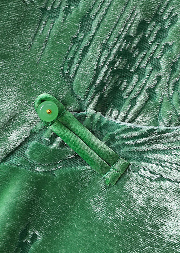 Beautifully Finished Top in a Timeless Design