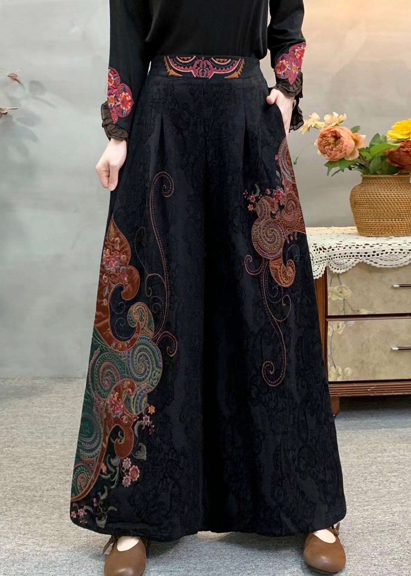 Classic Vintage Pants with a Flattering Fit