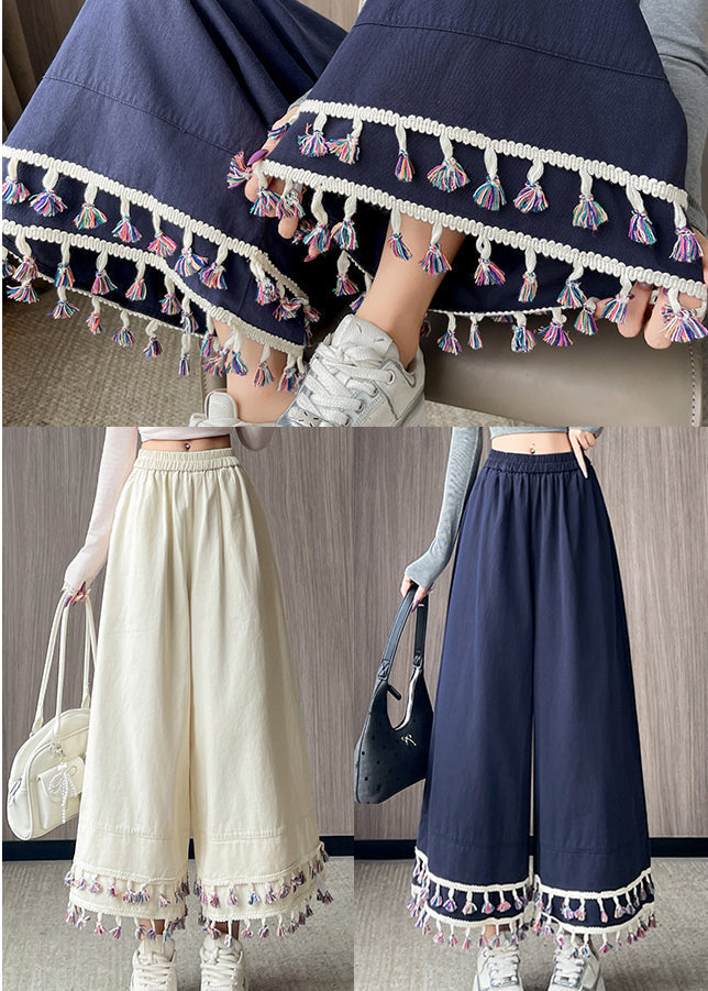 Effortlessly Elegant Pants with a Timeless Design