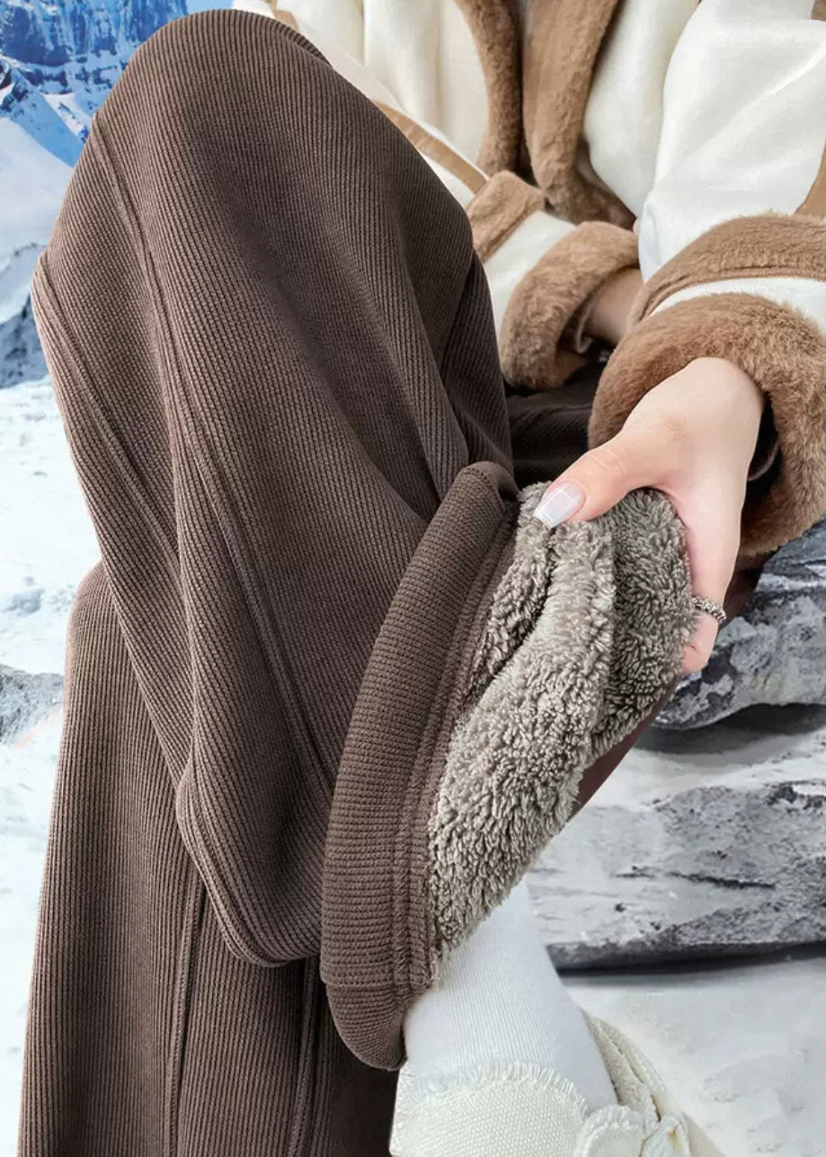 Well Tailored Pants with a Graceful Silhouette