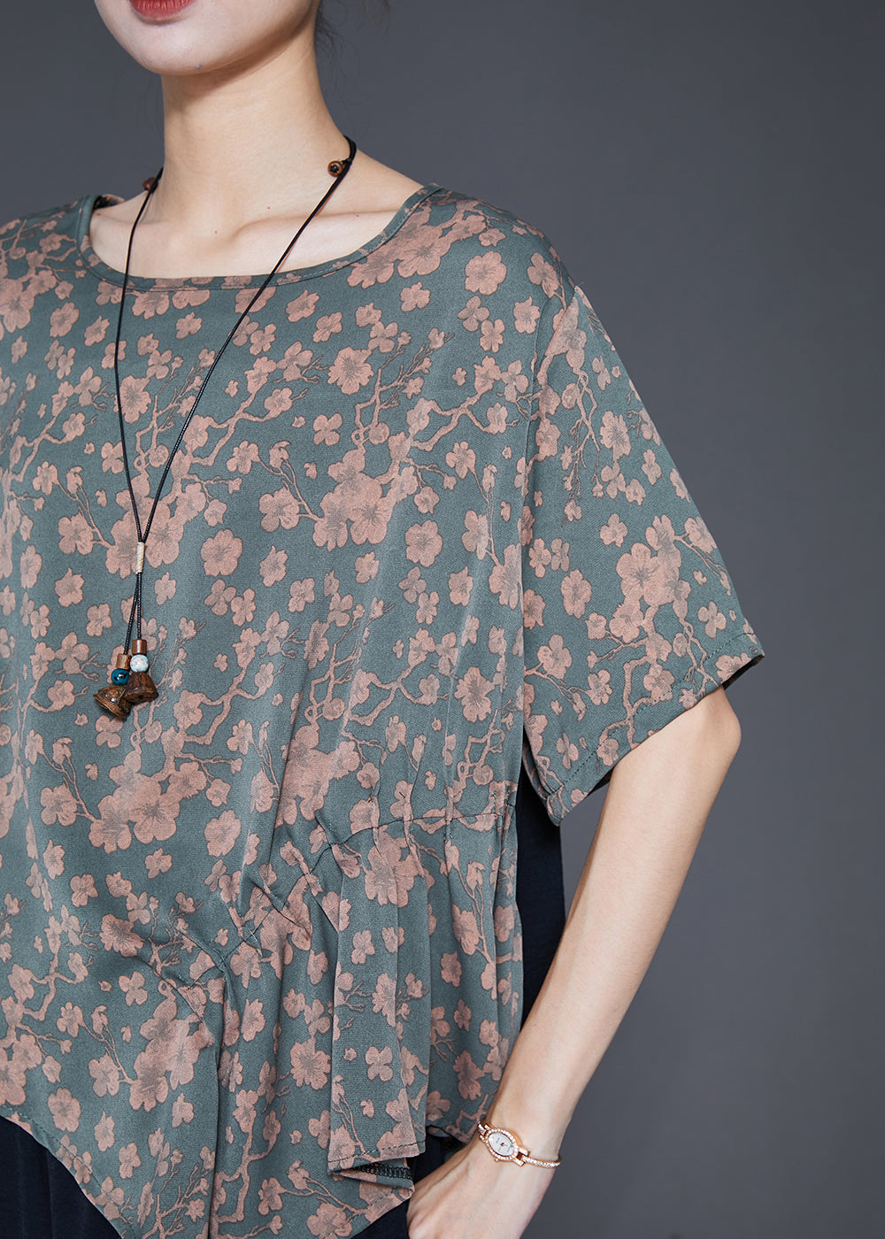 Beautifully Finished Garment in a Timeless Design
