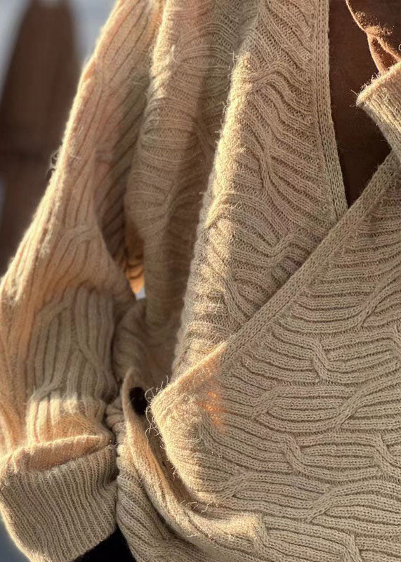 Classic Vintage Sweater with a Flattering Fit