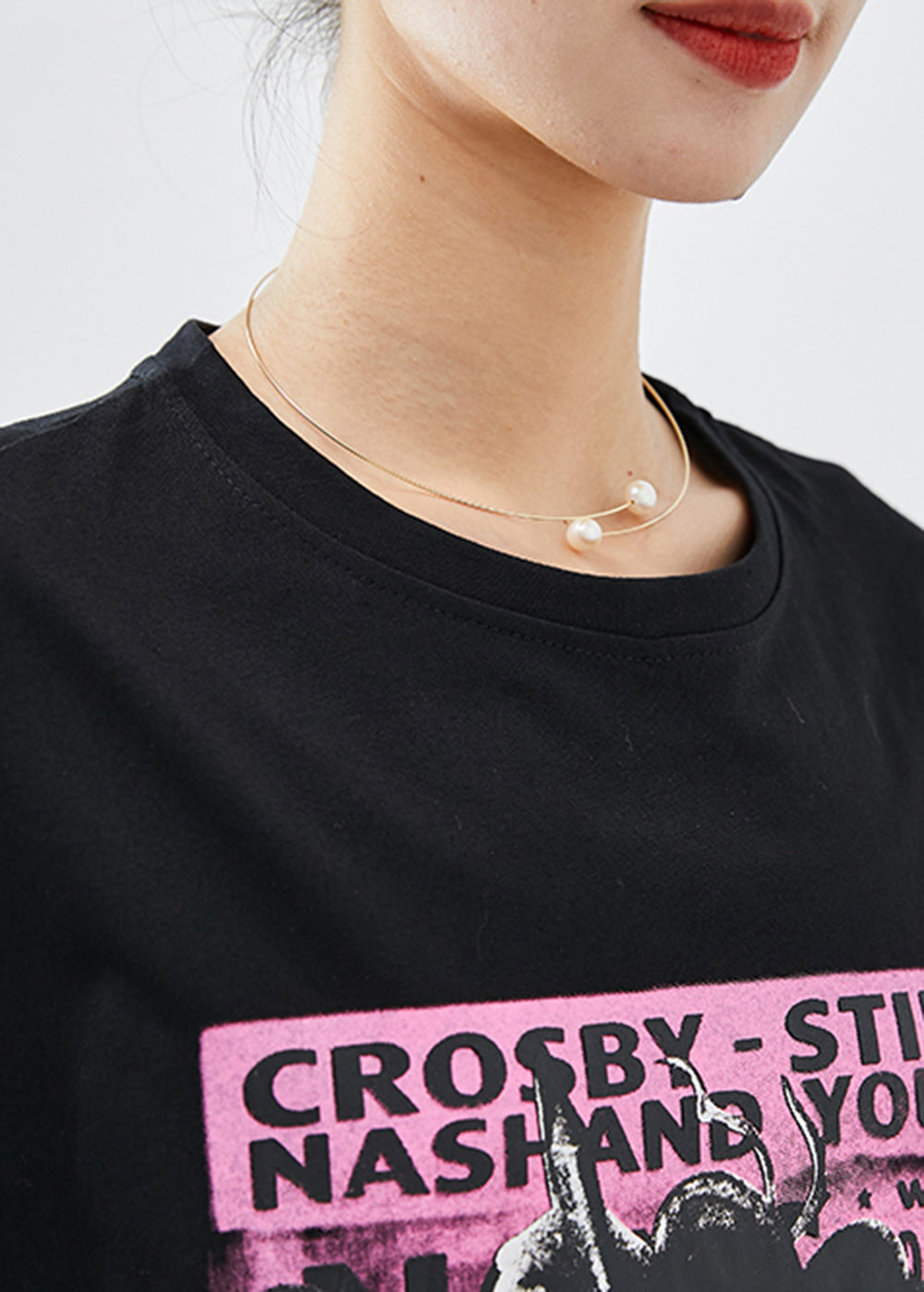 Sophisticated Garment with a Clean Classic Look