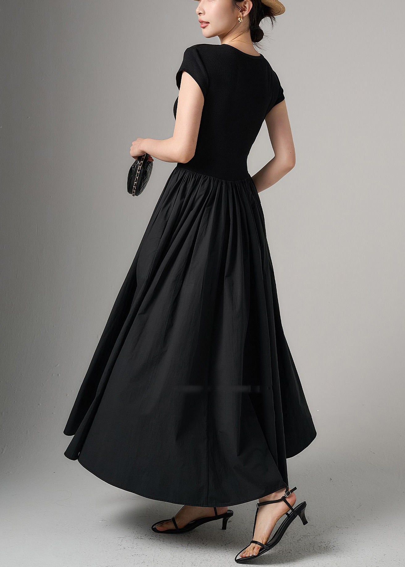 Classic Vintage & Enduringly Stylish Dress