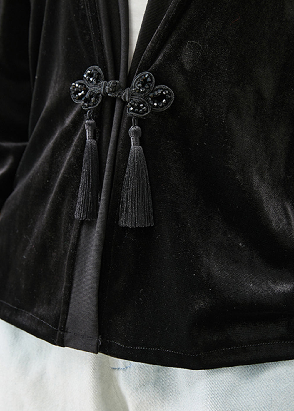 Well Tailored Coat with a Graceful Silhouette