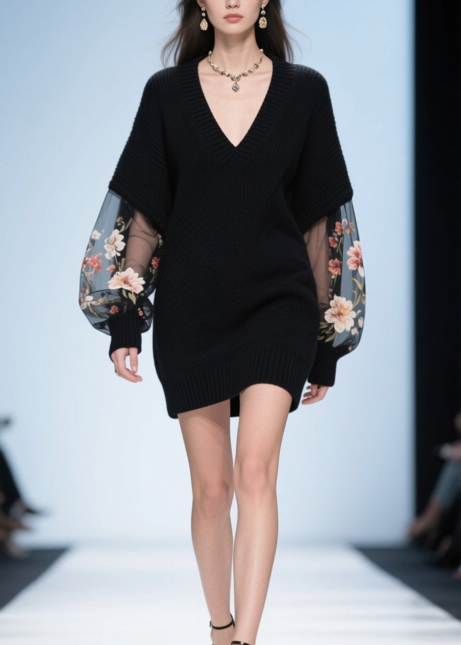 Well Tailored Sweater with a Graceful Silhouette