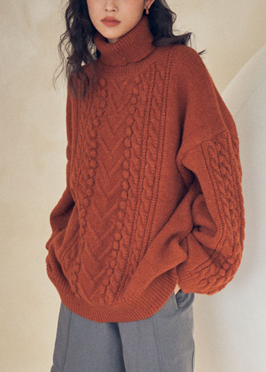 Well Tailored Sweater with a Graceful Silhouette
